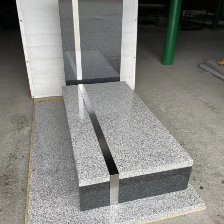 Monolit - nagrobki realizacja 13