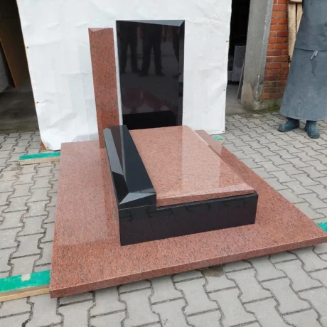 Monolit - nagrobki realizacja 3