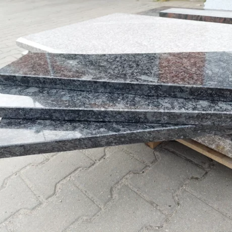 Monolit - parapety realizacja 2